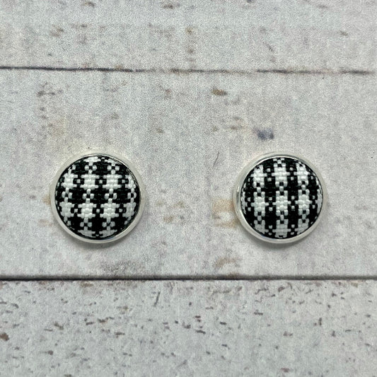 Black & White Sawtooth Fabric Stud Earrings