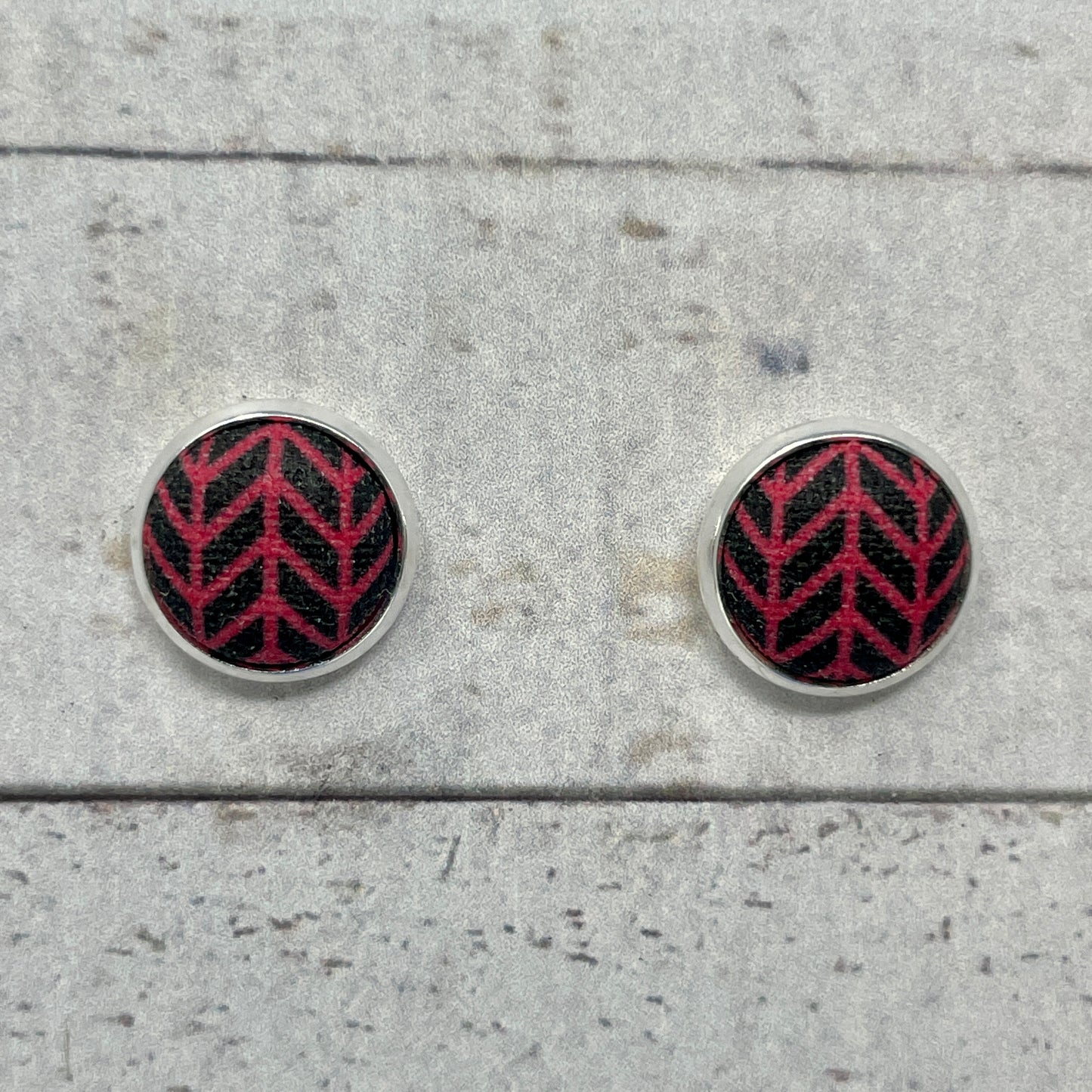 Black and Red Herringbone Fabric Stud Earrings